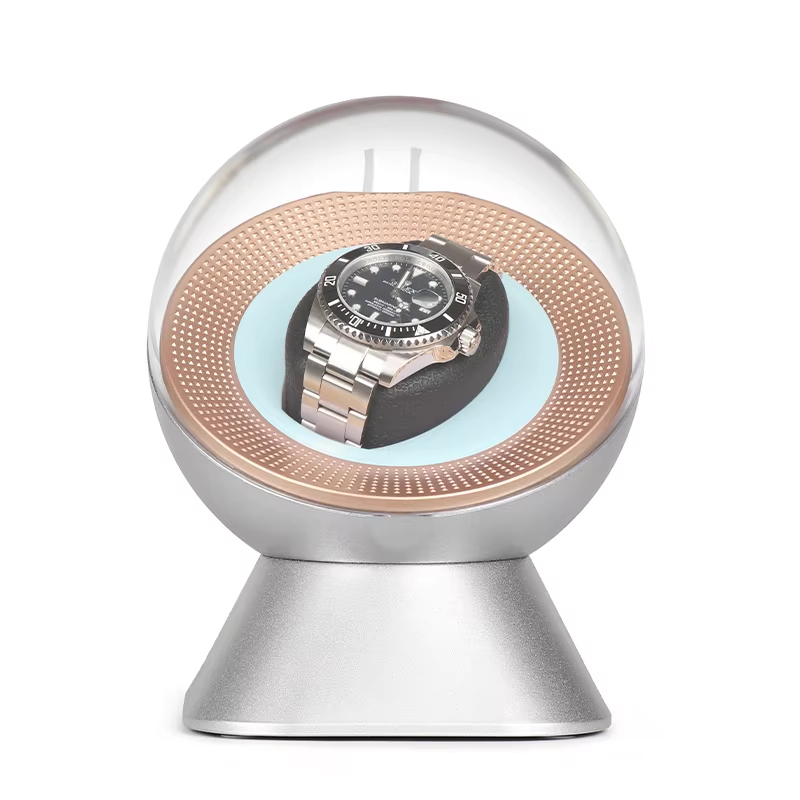 AUTO Watch Winder lifestyle scene
